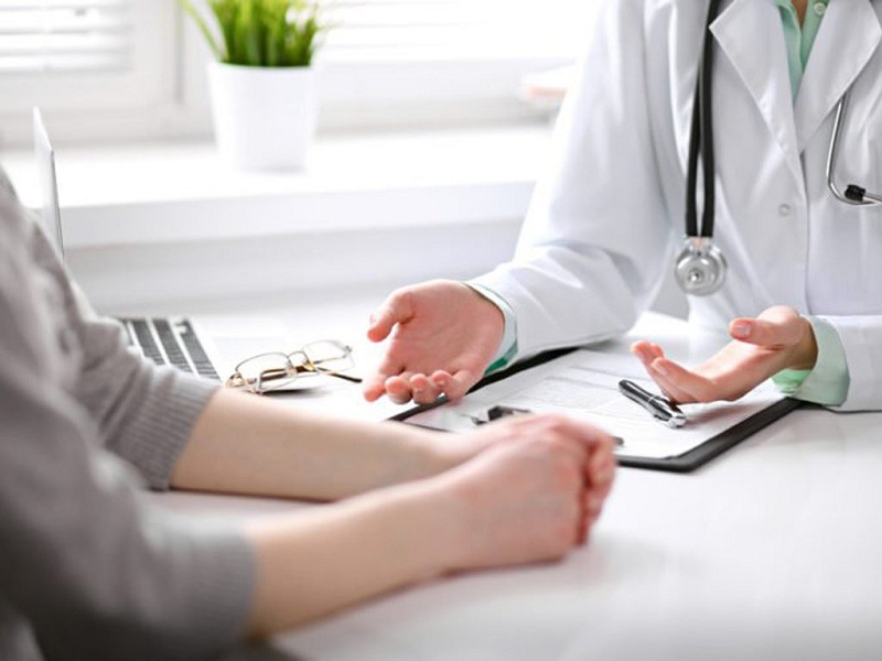 Người bệnh nên gặp bác sĩ để được giải đáp cặn kẽ khi nào dừng uống thuốc hạ huyết áp
