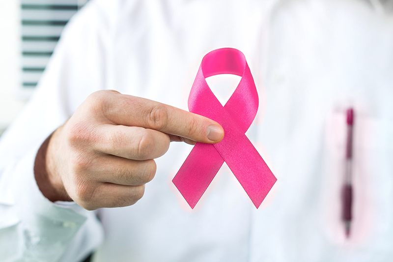 Ung thư vú ở đàn ông cần được phát hiện và điều trị càng sớm càng tốt