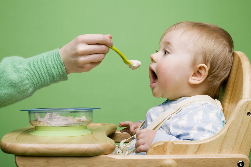 Trẻ bị thiếu dinh dưỡng có thể chậm mọc răng