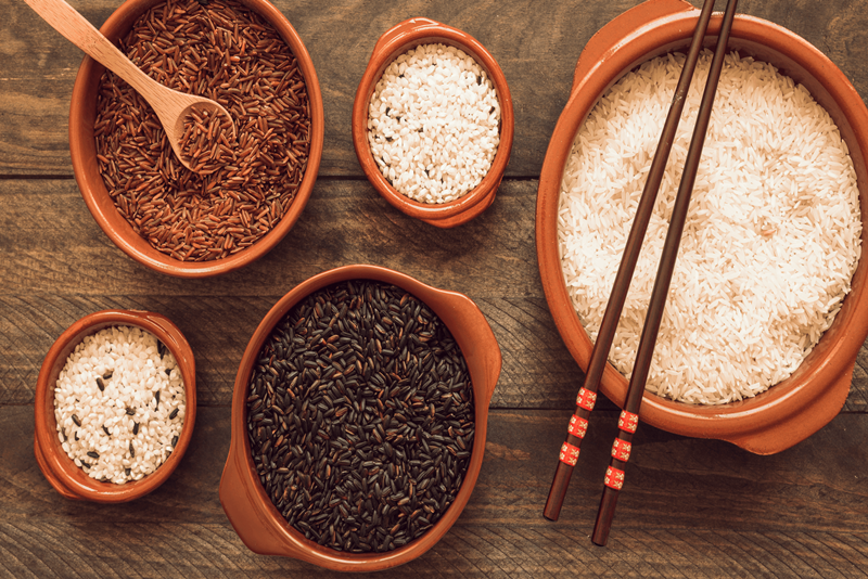 Gạo lứt có chứa nhiều chất xơ, phù hợp với người ăn kiêng