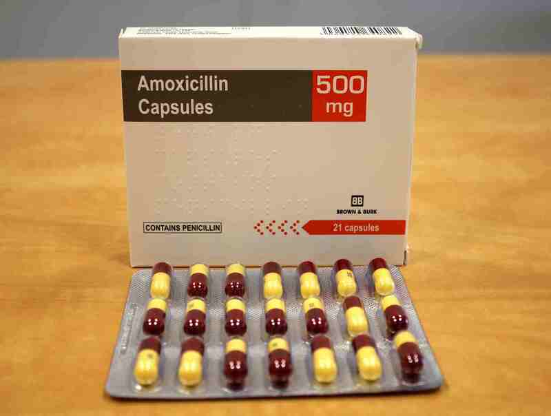 Thuốc kháng sinh Amoxicillin có thể gây dị ứng ở cả người lớn và trẻ em, do đó cần thận trọng khi sử dụng