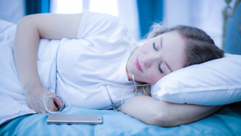 Thoát vị đốt sống lưng ở trẻ có thể gây mất ngủ