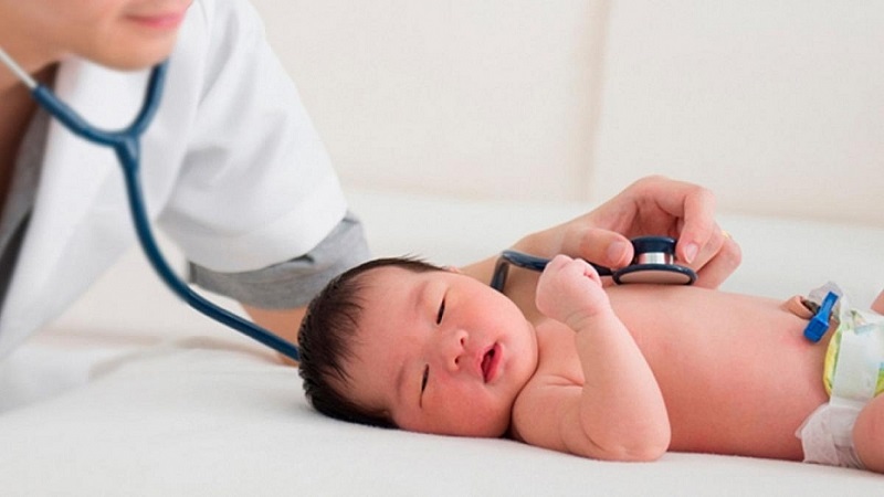 Cha mẹ cần đưa trẻ đi khám bác sĩ khi phát hiện ra các bất thường về nhịp thở