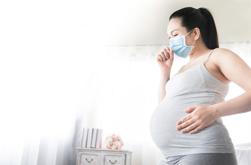 Nhiều con số thống kê cho thấy phụ nữ mang thai thường dễ đối mặt với nhiều biến chứng nghiêm trọng nếu mắc phải Covid-19