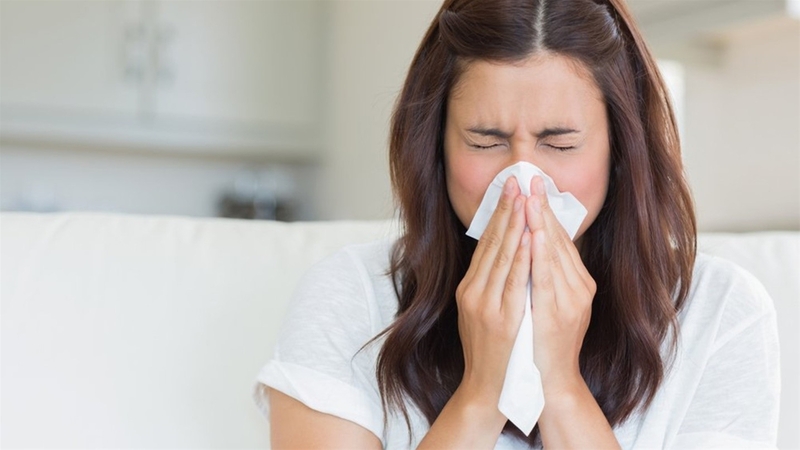 Dị ứng thời tiết có thể gây ra tình trạng viêm mũi nghiêm trọng