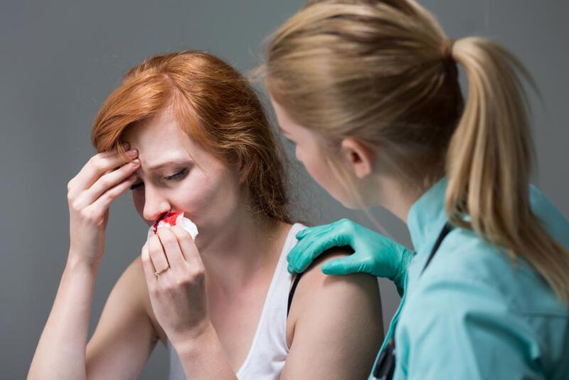 chảy máu mũi thường xuyên dấu hiệu bệnh gì