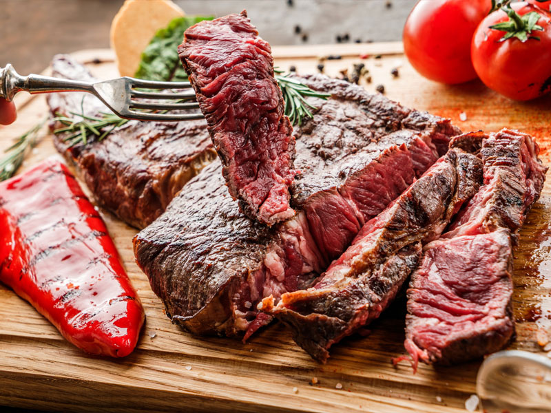Các món ăn chế biến từ thịt đỏ không tốt cho sức khỏe bệnh nhân hen suyễn