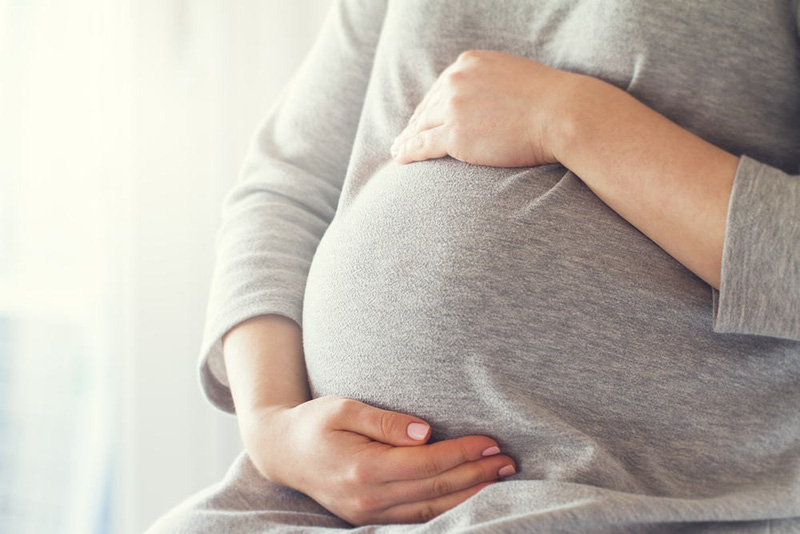 viêm lộ tuyến khi mang thai cần được thăm khám