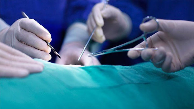 Phẫu thuật cắt bỏ ruột thừa là cách điều trị phù hợp nhất
