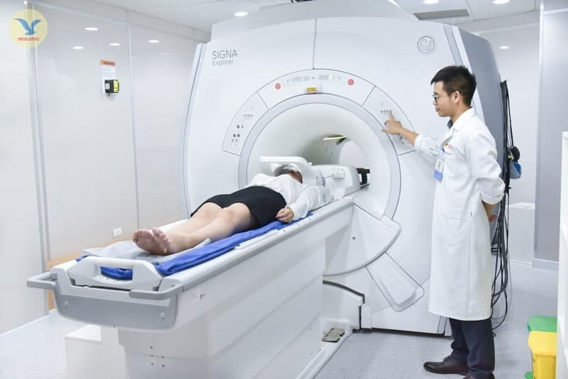 Hình ảnh máy MRI 1.5 Tesla của hãng GE tại PKDK Medlatec 99 Trích Sài- Tây Hồ-Hà Nội 
