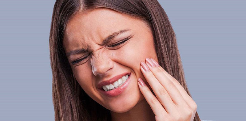 Đau nhức răng âm ỉ là dấu hiệu của chứng nghiến răng ban đêm
