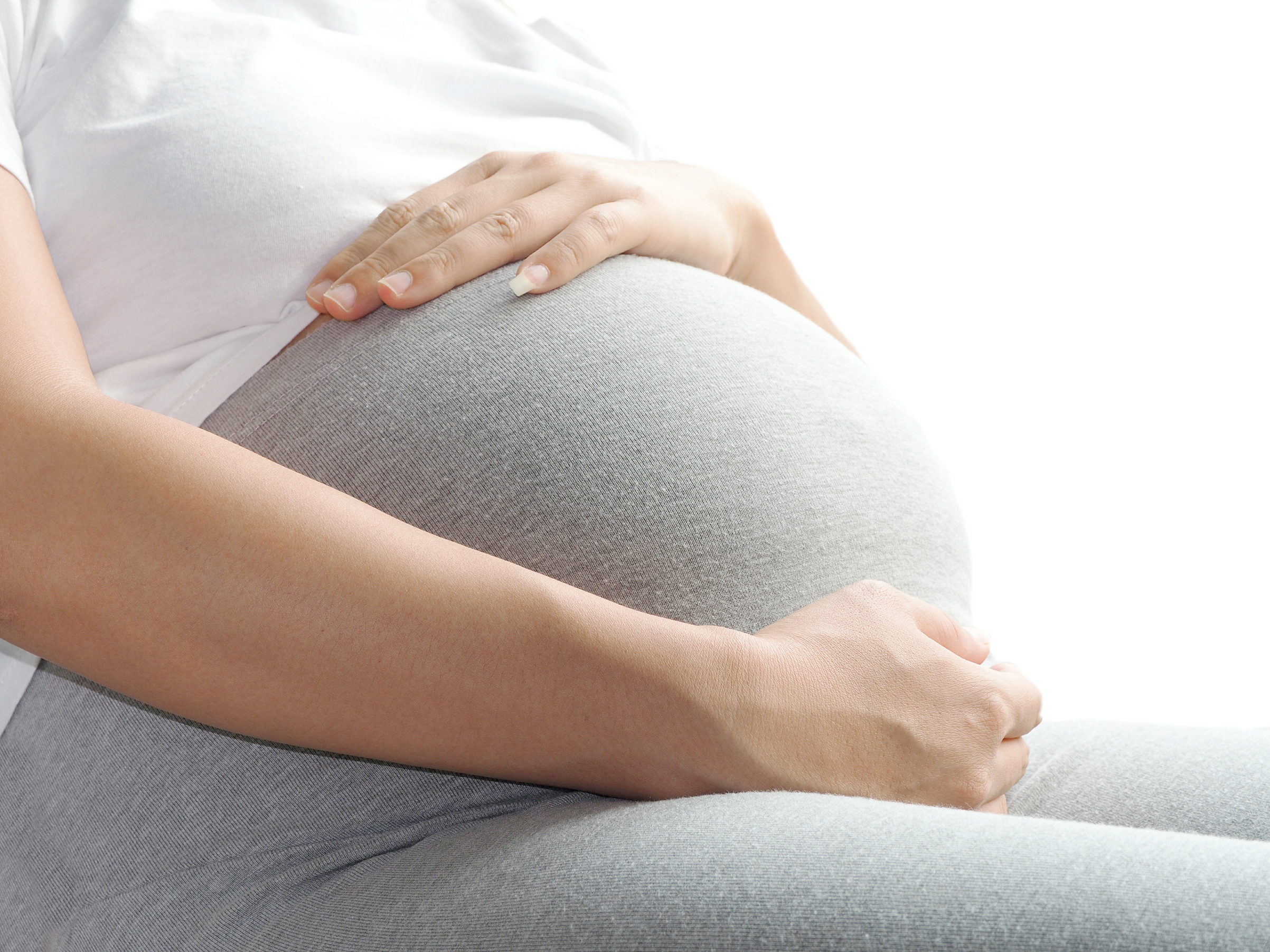 Mẹ bầu cần ăn uống đủ dinh dưỡng cho thai trong bụng mẹ