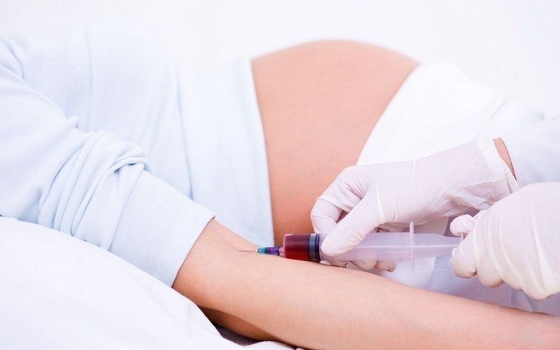 Thời điểm tốt nhất nên xét nghiệm máu là 3 tháng đầu thai kỳ