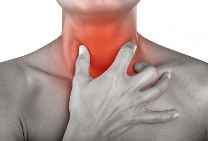Nhiễm trùng đường hô hấp thường gây đau họng