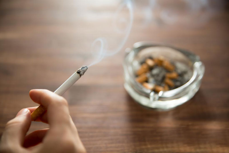 Khói thuốc lá là một nguyên nhân gây hội chứng nhiễm trùng hô hấp dưới