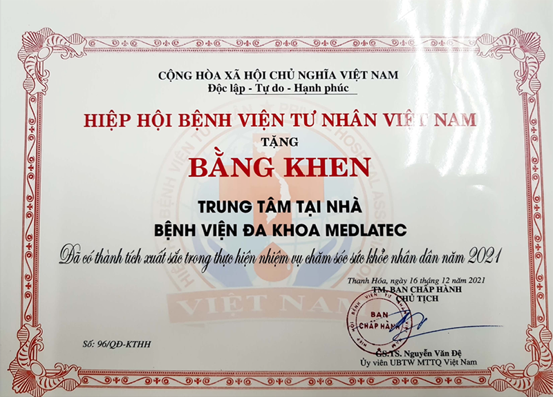 Hệ thống Y tế MEDLATEC vinh dự nhận bằng khen từ Hiệp hội Bệnh viện tư nhân Việt Nam