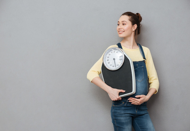Duy trì một cân nặng hợp lý sẽ giúp cải thiện chứng khó tiêu