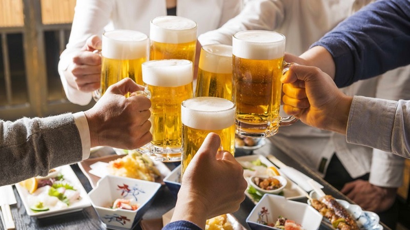 Sử dụng rượu bia là một trong những nguyên nhân gây rối loạn lipid máu