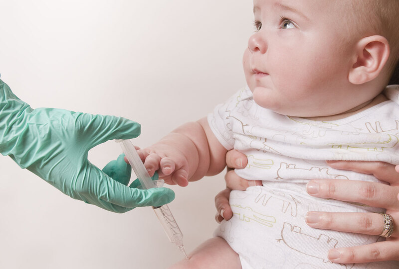 Trẻ ở từng độ tuổi cần tiêm các mũi vắc xin khác nhau