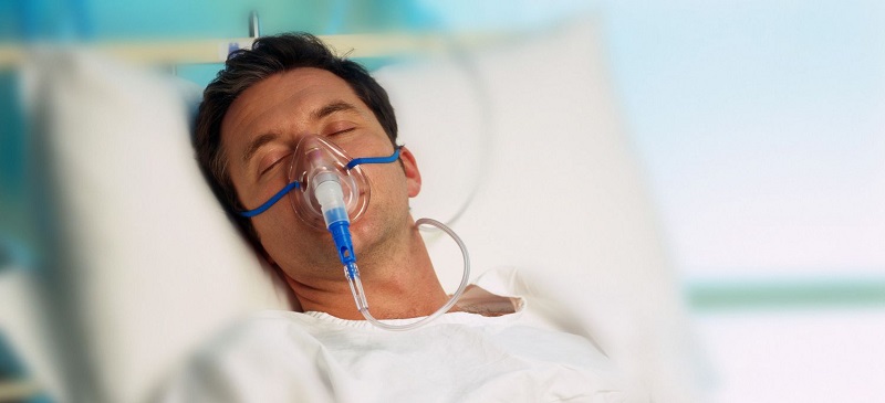 Tràn khí màng phổi có thể làm thiếu oxy máu đe dọa sự sống của người bệnh