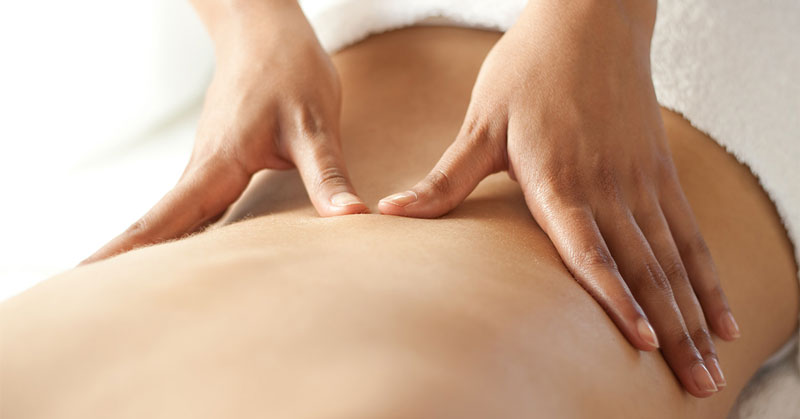 Massage giúp bệnh nhân thư giãn hơn