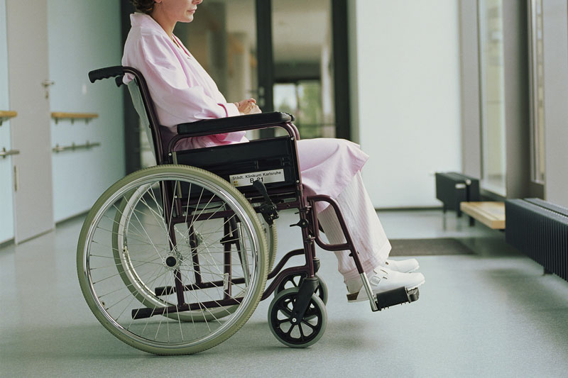 Nhiều người bị liệt do không điều trị kịp thời