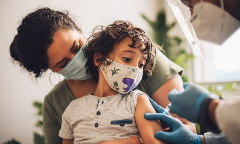 Trẻ em từ 5 - 12 tuổi tại 10 bang của Mỹ đã được tiêm vắc xin ngừa Covid-19 và không ghi nhận biến chứng nguy hiểm tới sức khỏe 