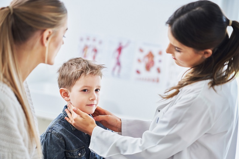Viêm tuyến nước bọt mang tai ở trẻ xảy ra khá phổ biến