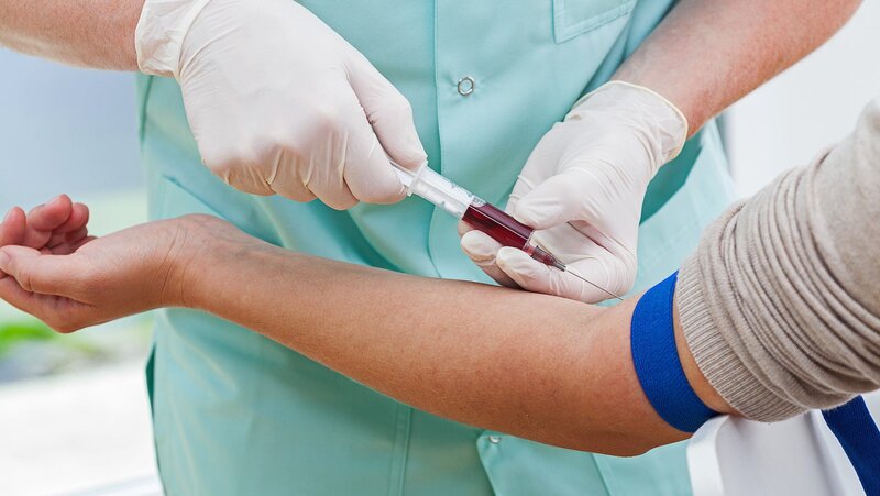 Xét nghiệm máu là một trong những xét nghiệm phổ biến nhất