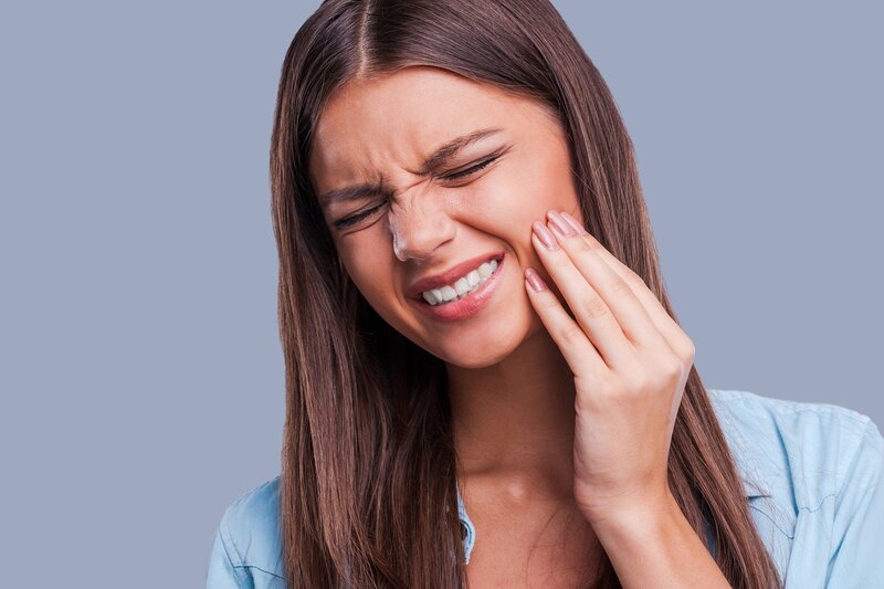  Nhức răng là triệu chứng thường gặp của các bệnh lý răng miệng