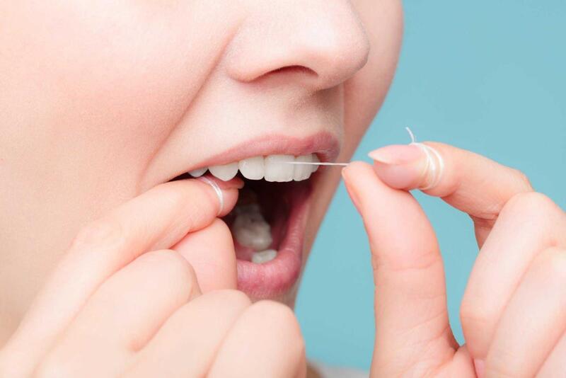 Chỉ nha khoa có nhiều tác dụng trong việc vệ sinh, chăm sóc sức khỏe răng miệng