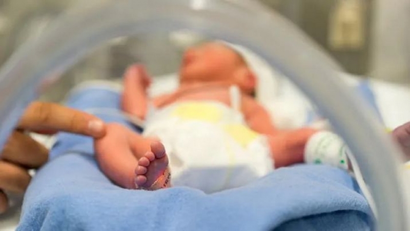 Trẻ sơ sinh bị Covid-19 khiến nhiều cha mẹ lo lắng