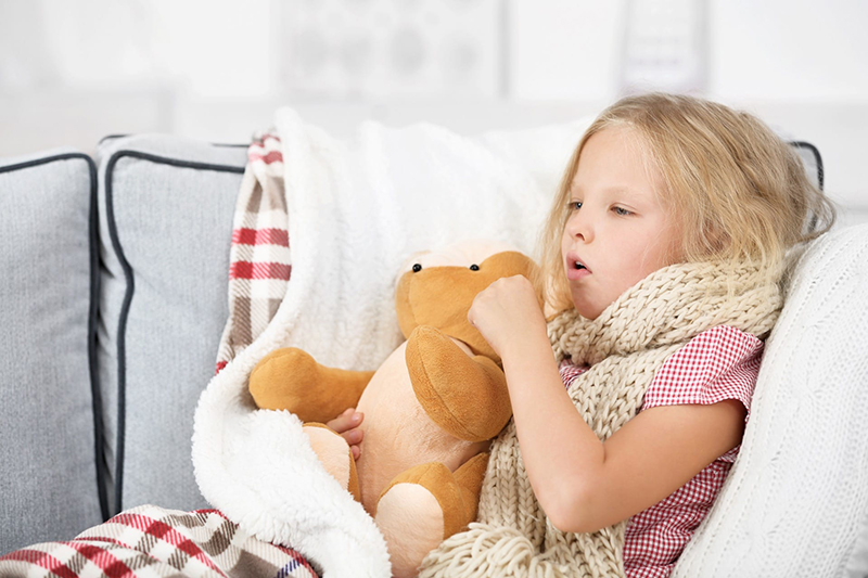 Triệu chứng viêm phổi không điển hình ở trẻ thường không được biểu hiện rõ