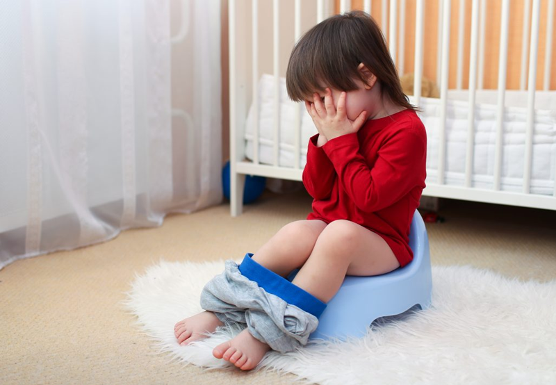 Trẻ em dưới 5 tuổi là một trong những đối tượng dễ bị tiêu chảy cấp