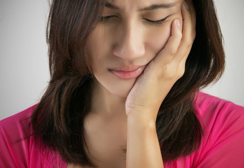 Khối u ở nướu răng khiến người bệnh bị đau