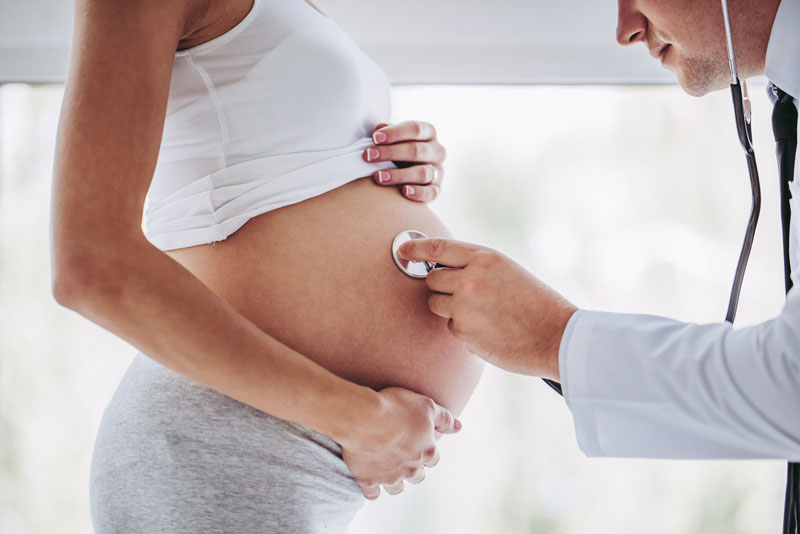Nếu lỡ uống kháng sinh khi đang mang thai, bạn nên chủ động đi kiểm tra