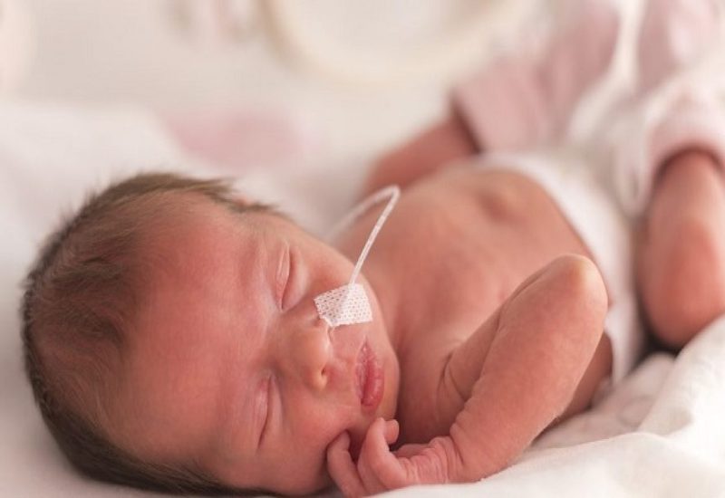 Trẻ sinh non là đối tượng có nguy cơ cao bị suy hô hấp 