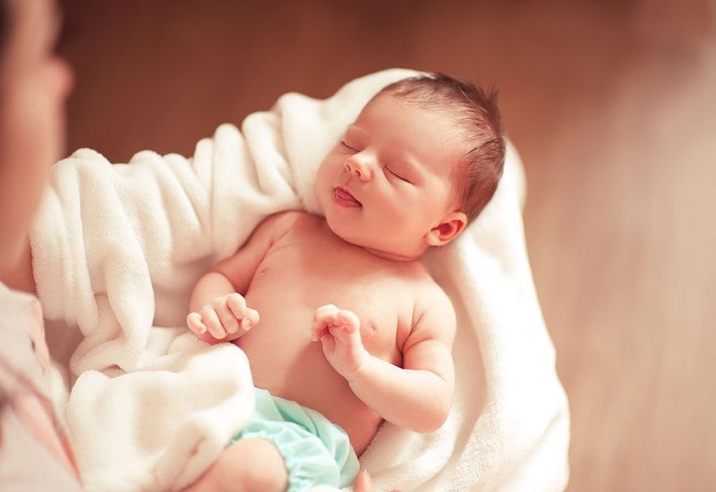 Ở trẻ sơ sinh thì nồng độ Calcitonin khá cao nhưng sẽ dần giảm đi theo thời gian khi cơ thể đạt đến độ tuổi trưởng thành