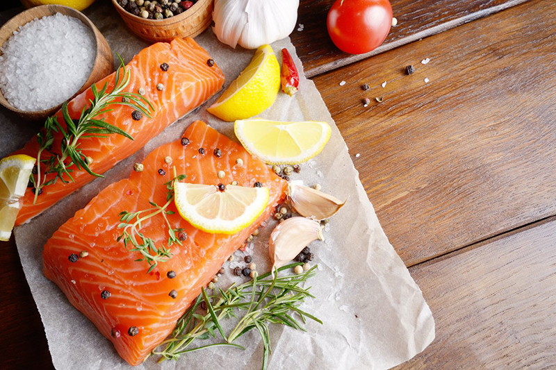 Bổ sung thực phẩm giàu omega-3 để phòng bệnh gai cột sống