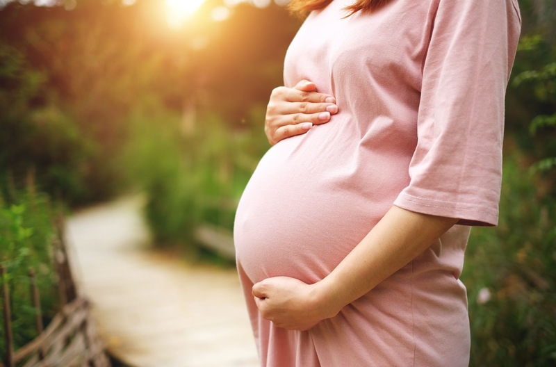 Mẹ bầu có thể lây truyền virus viêm gan B sang thai nhi