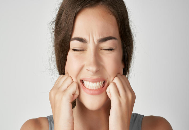 Mặc dù ít người bị nhưng viêm nướu hoại tử lở loét gây ra nhiều vấn đề nghiêm trọng ảnh hưởng tới răng miệng