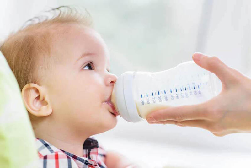 Trong sữa uống ở trẻ em thường lấy nguồn đạm từ sữa bò