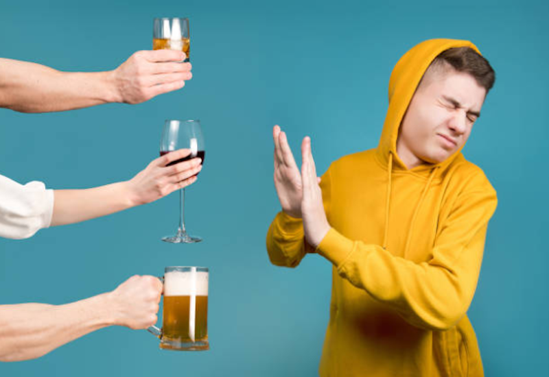 Hãy tránh xa rượu bia và đồ uống có cồn để bảo vệ sức khỏe của dạ dày