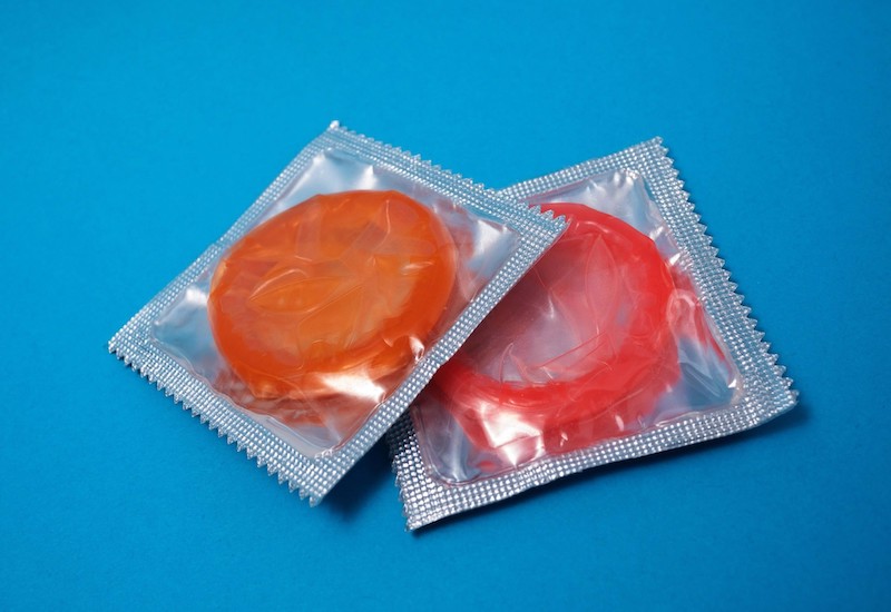 Bên cạnh khả năng giúp tránh thai, sản phẩm này còn bảo vệ bạn tránh các bệnh lây truyền từ đường tình dục
