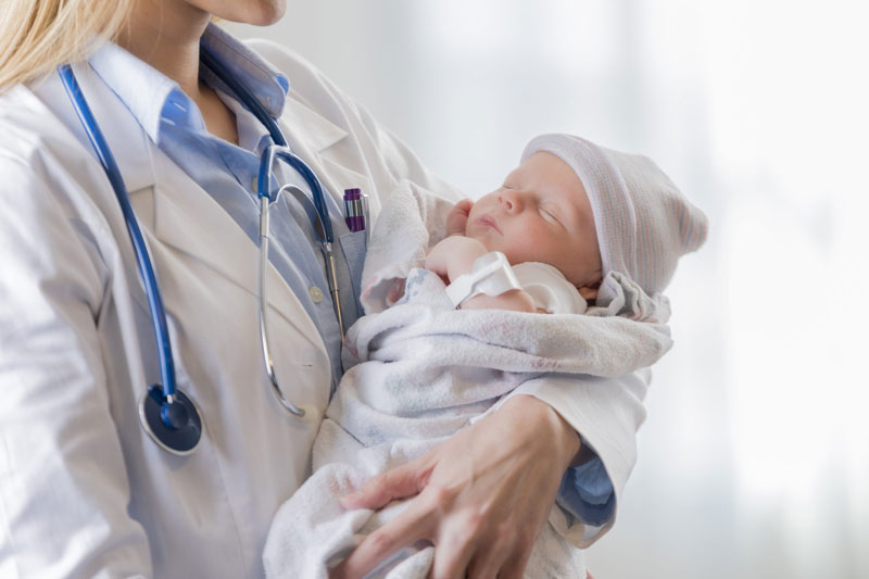Chuyên gia y khoa đã nhận định rằng, trẻ bị cương cứng thường thường thấy phổ biến ở trẻ sơ sinh hoặc những bé mới biết đi
