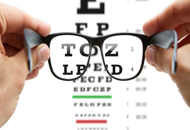 Khi bạn bị loạn thị hay mắc bệnh lý về mắt thì cần đi khám và điều trị sớm