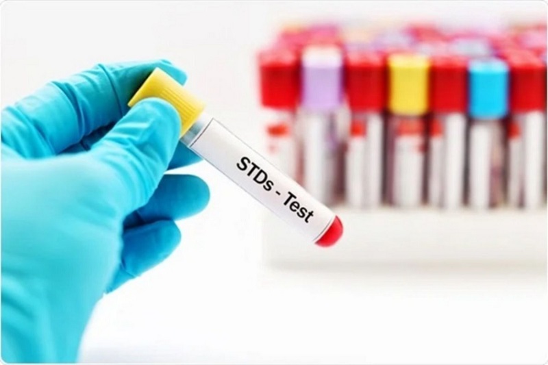 Thăm khám, làm xét nghiệm định kỳ giúp bạn biết được xét nghiệm chẩn đoán STD là gì 