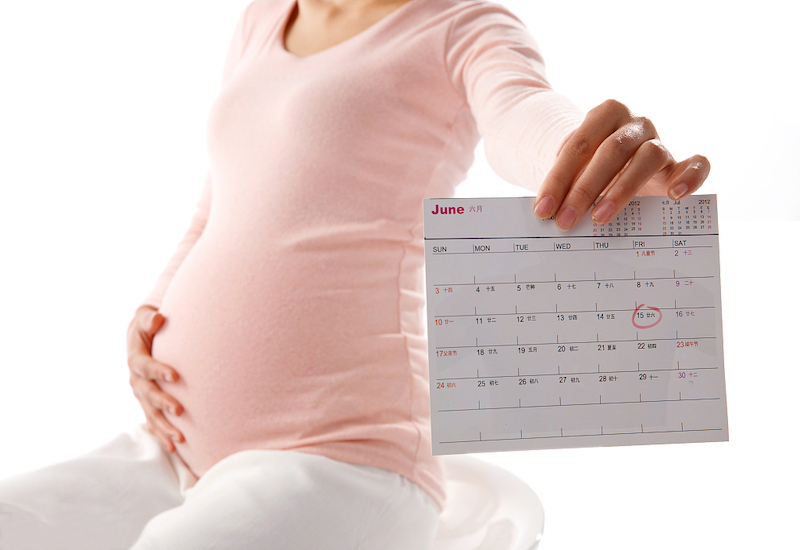 Khám thai định kỳ giúp mẹ bầu theo dõi và kiểm tra sự phát triển của thai nhi