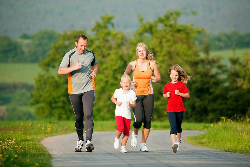 Tập luyện thể thao thường xuyên giúp hạn chế nguy cơ béo phì, cải thiện tình trạng gan nhiễm mỡ ở trẻ