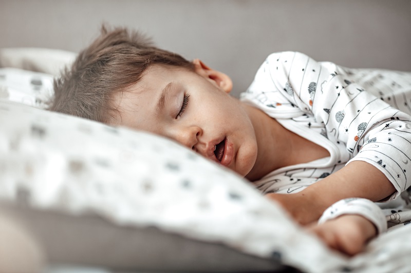 Trẻ có thể gặp phải tình trạng mệt mỏi kéo dài